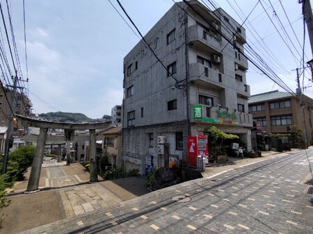 ルカス諏訪の杜外観写真