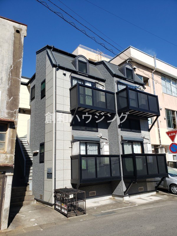 リラ浦上