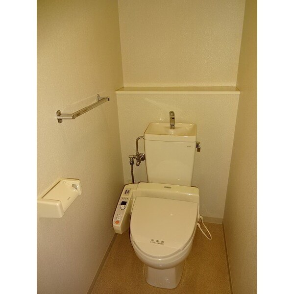 トイレ(※イメージ　ゆったりとした空間のトイレです　)