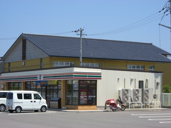 周辺環境(セブンイレブン富山上田島店まで92ｍ)