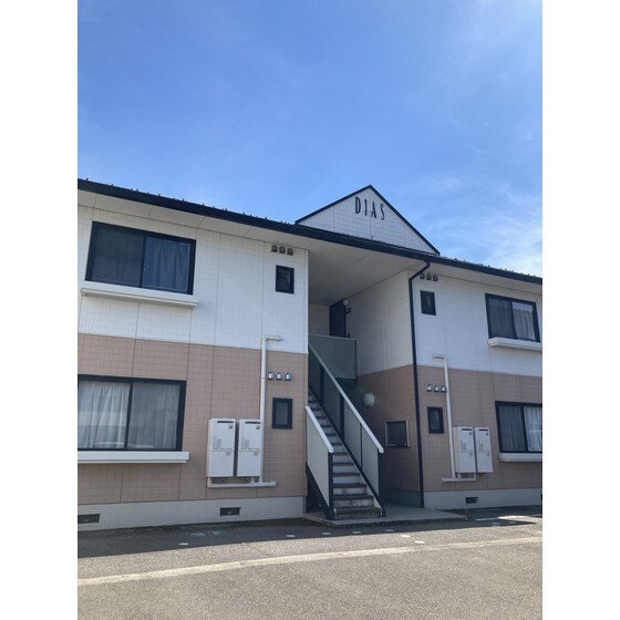 シャトレー根塚Ａ棟の物件外観写真