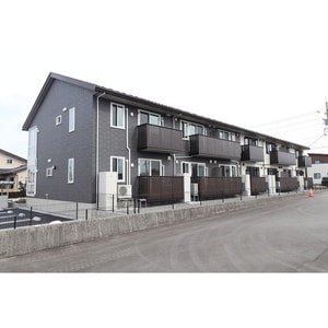 セレナーデ中川原新町外観写真