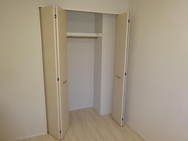 物件内観写真7　(収納)