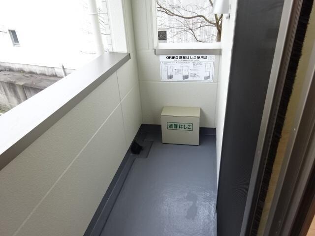 物件内観写真10　(ベランダ)