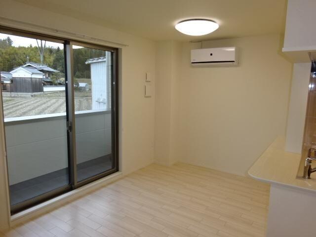 物件内観写真17　(リビング)