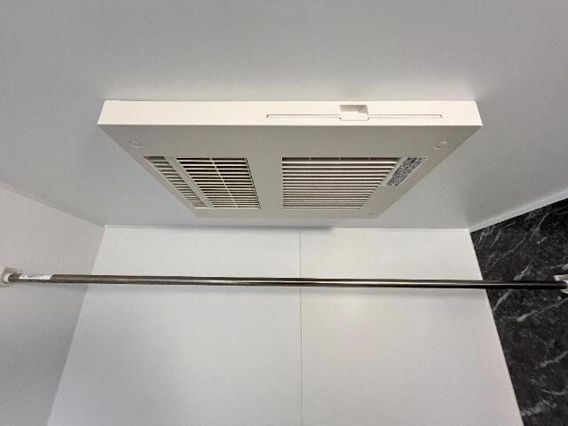 物件内観写真10　(浴室乾燥機)
