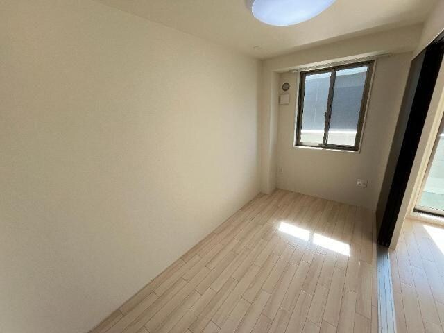 物件内観写真15　(洋室)