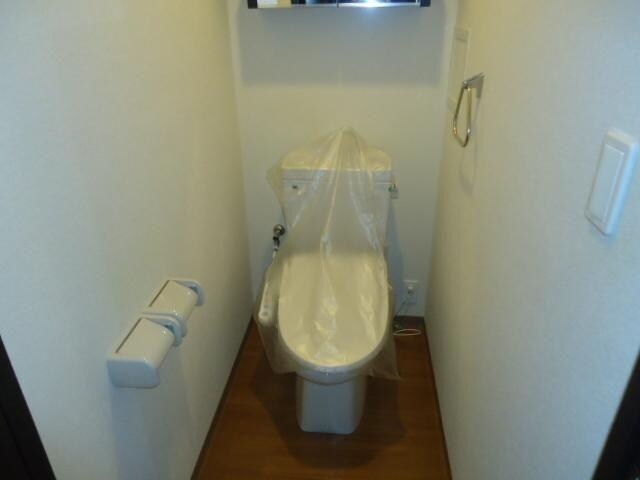 物件内観写真5　(トイレ)