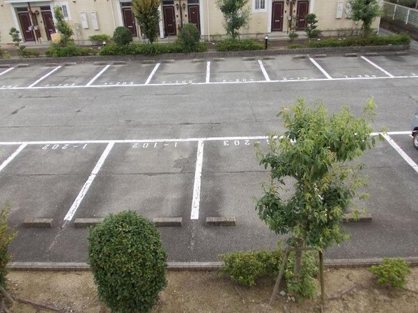 駐車場・駐輪場
