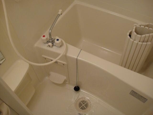 物件内観写真4　(バスルーム)