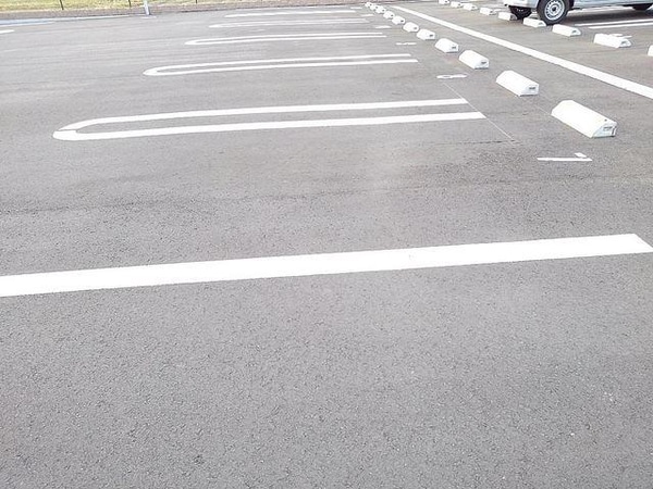 駐車場・駐輪場