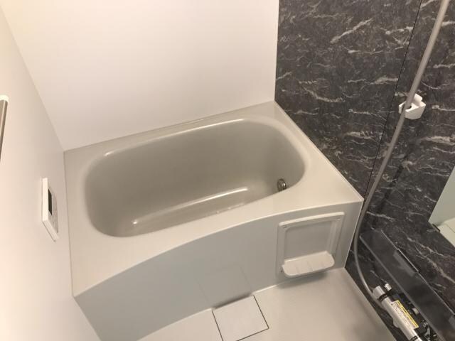 物件内観写真5　(追焚き付バス（イメージ）)