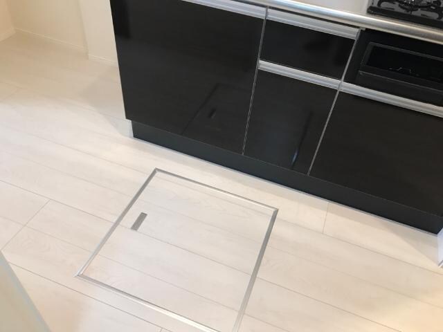 物件内観写真22　(床下収納庫（イメージ）)