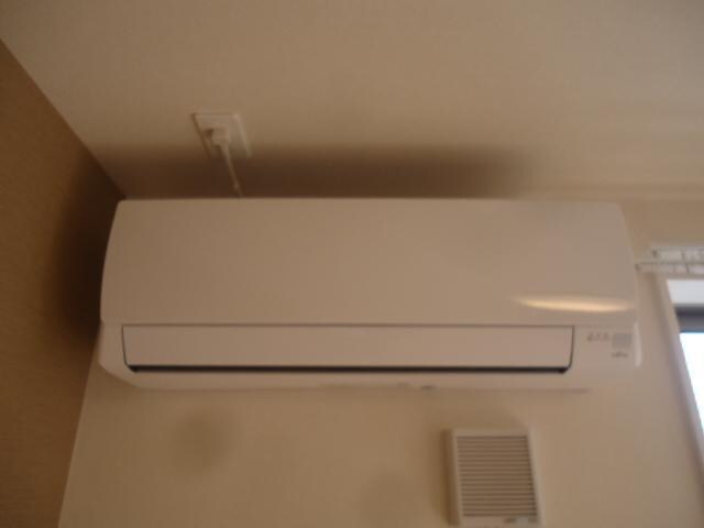 物件内観写真10　(エアコン)