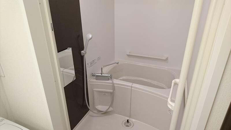 物件内観写真5　(お風呂でゆったりして1日の疲れを癒して下さい♪)