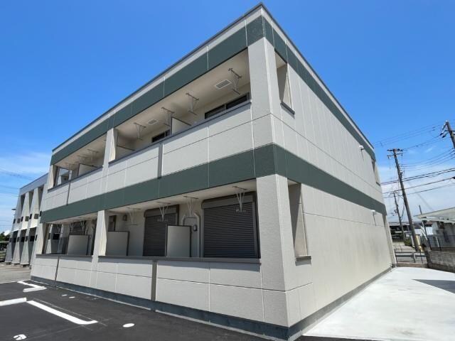 物件外観写真1　(外観写真（昼）)