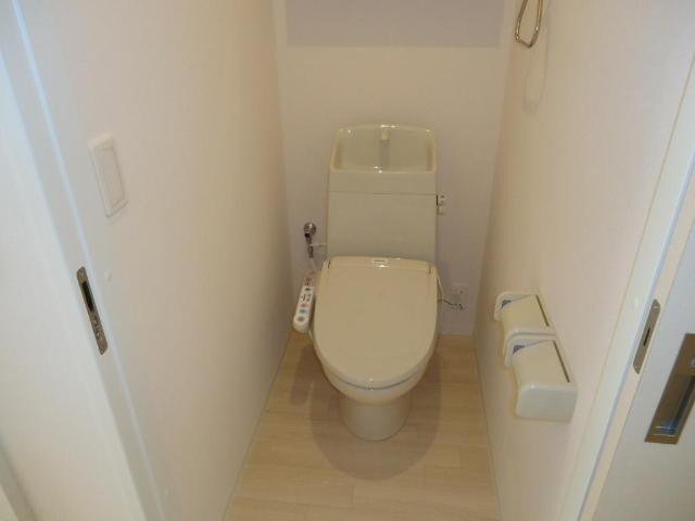 物件内観写真6　(シャワー付トイレ（イメージ）)