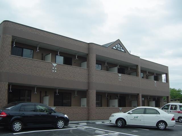 物件外観写真2　(外観写真（昼）)