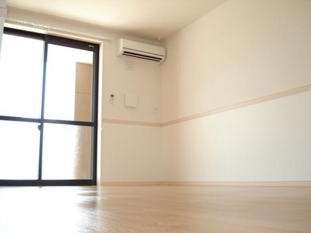 物件内観写真14　(室内)