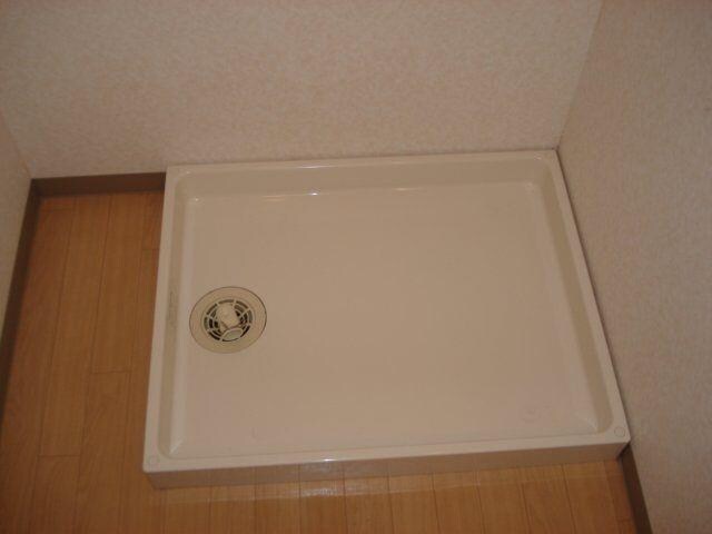 物件内観写真17　(洗濯機置き場)