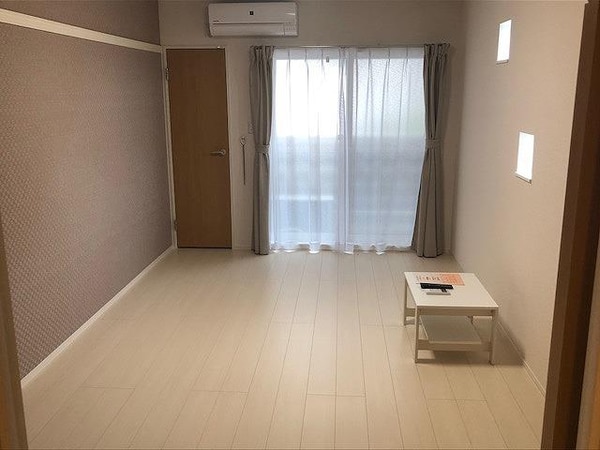 居室(101号室の室内)