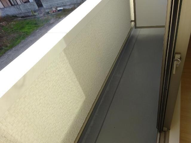 物件内観写真11　(ベランダ)