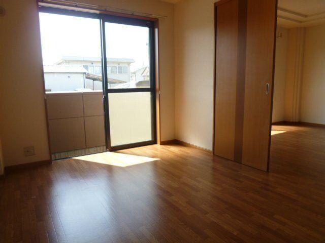 物件内観写真11　(洋室)