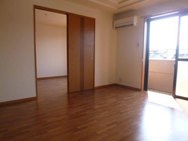 物件内観写真18　(リビング)