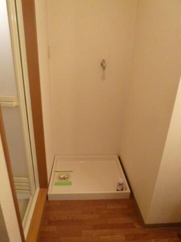 物件内観写真19　(洗濯機置場)