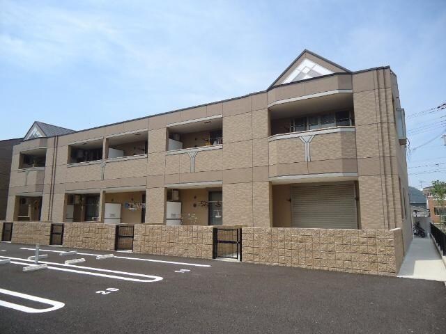 物件外観写真2　(外観写真（昼）)