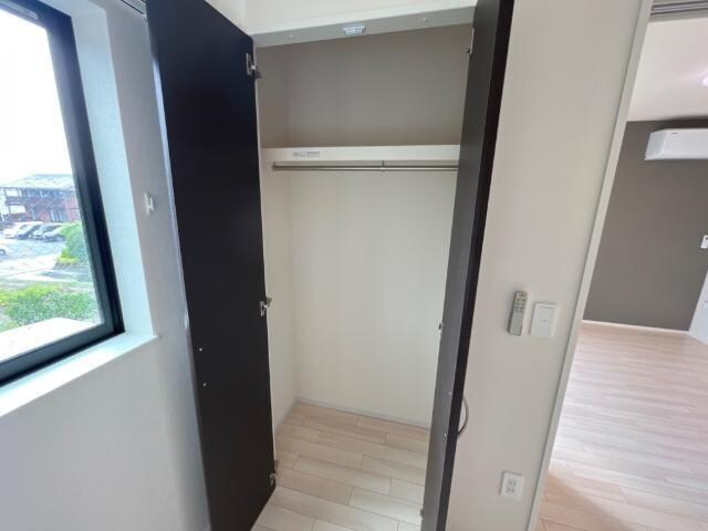 物件内観写真6　(収納)
