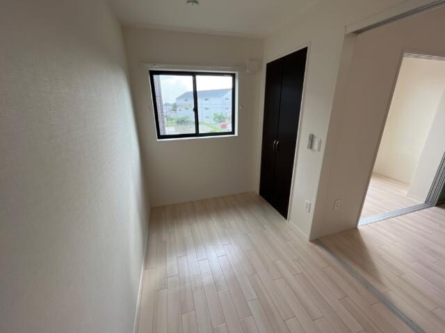 物件内観写真11　(室内)