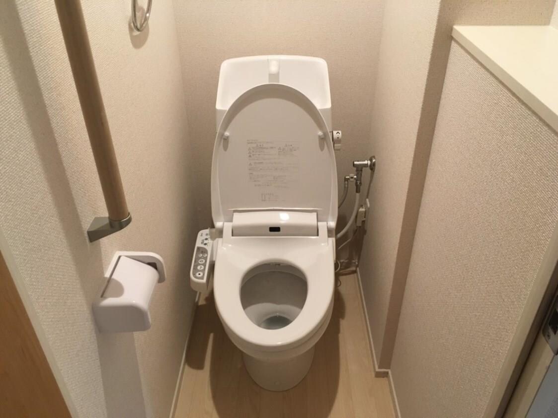 物件内観写真5　(温水洗浄便座付♪)