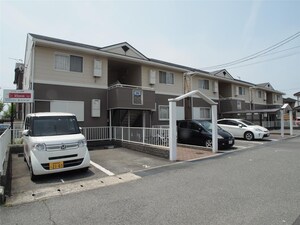ルミエール飾磨外観写真