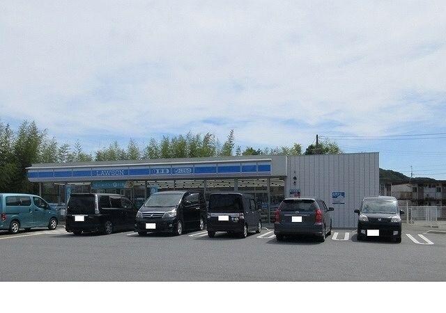 物件内観写真14　(ローソン篠山インター店様まで640m)