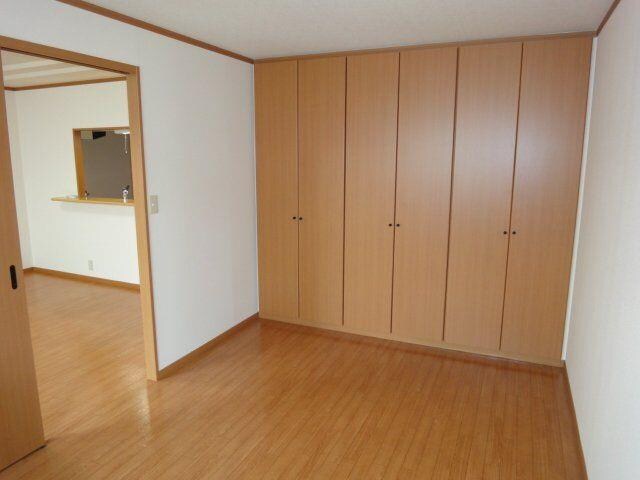 物件内観写真12　(洋室)