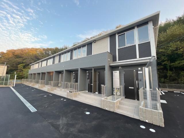 物件外観写真1　(外観写真（昼）)