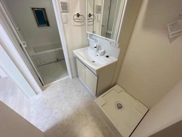 物件内観写真8　(洗面)