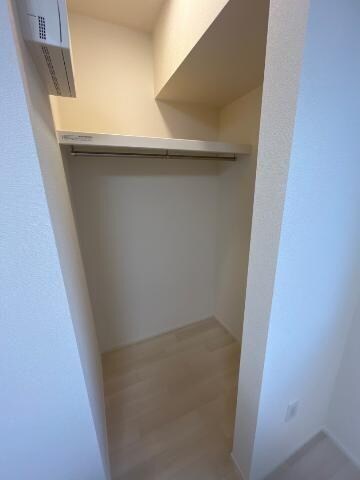 物件内観写真9　(ウォークインクローゼット)
