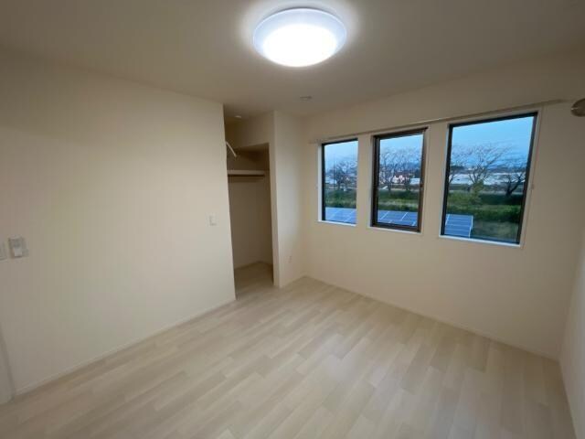 物件内観写真13　(室内)