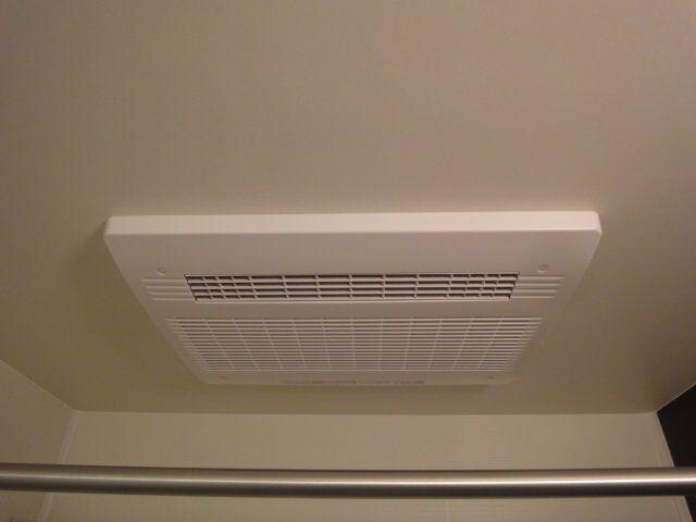 物件内観写真18　(浴室乾燥機)