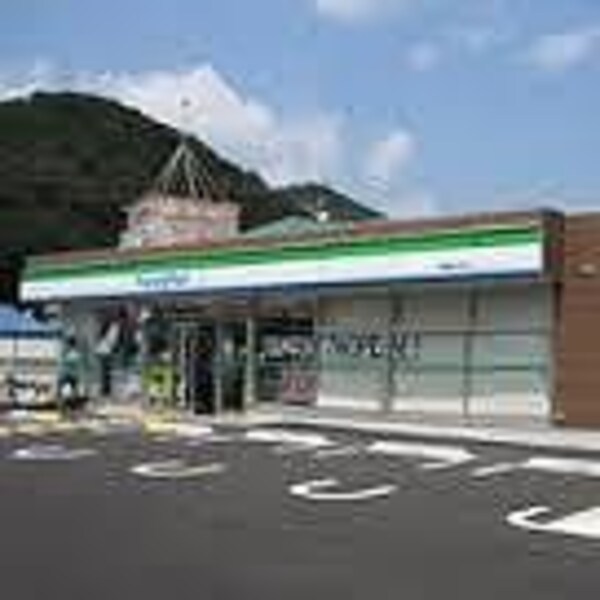 居室(ファミリーマート 姫路実法寺店  800m)