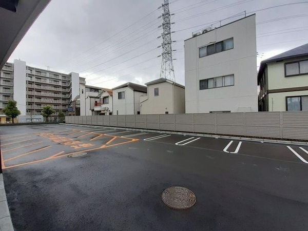駐車場・駐輪場