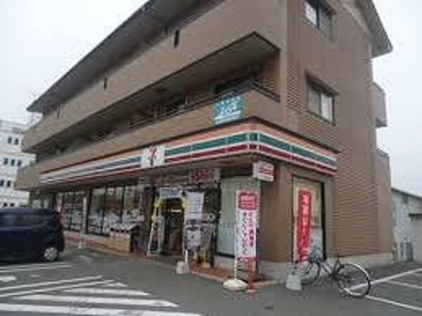 居室(セブン-イレブン姫路飾磨中野田店  500m)