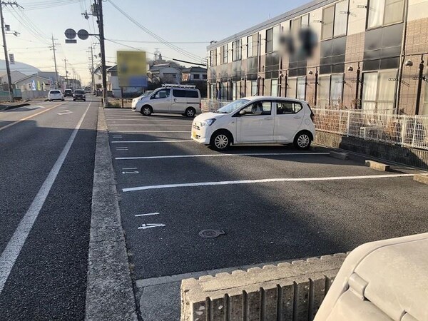 駐車場・駐輪場