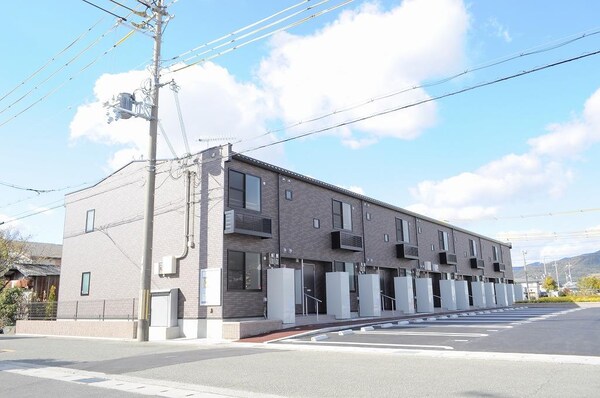 駐車場・駐輪場