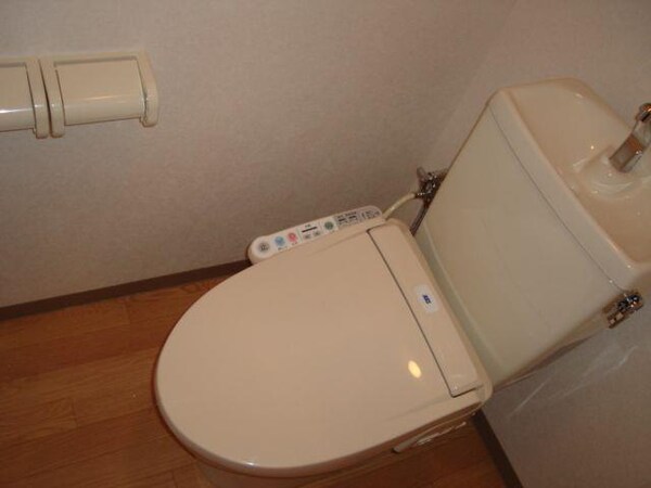 トイレ(ＷＣ(人感センサーライト))