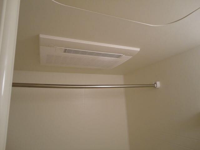 物件内観写真15　(浴室乾燥機)