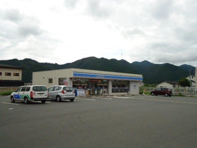 物件内観写真12　(ローソン篠山インター店まで480ｍ)