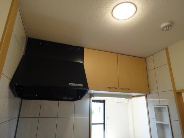 物件内観写真15　(レンジフード)